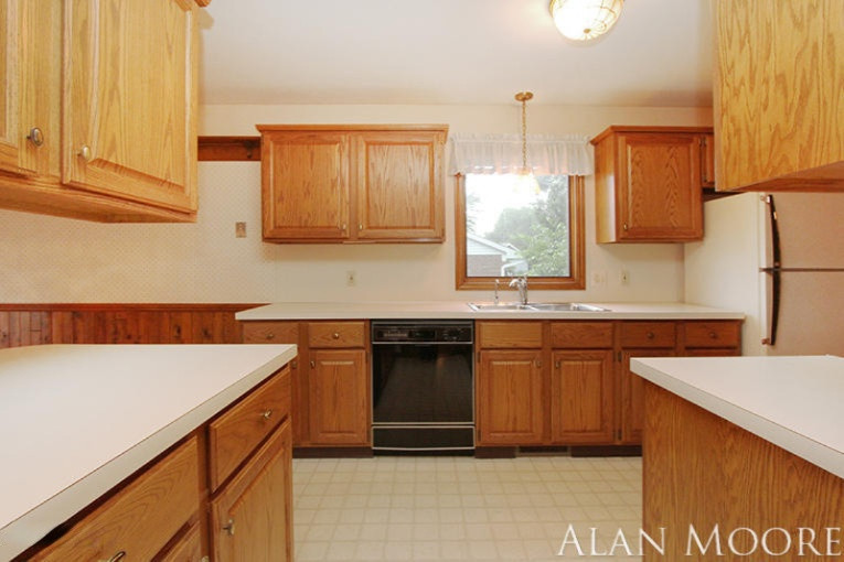 5847 Belding Road Northeast Rockford, MI 49341 - Photo 11 of 31 IMG_3381