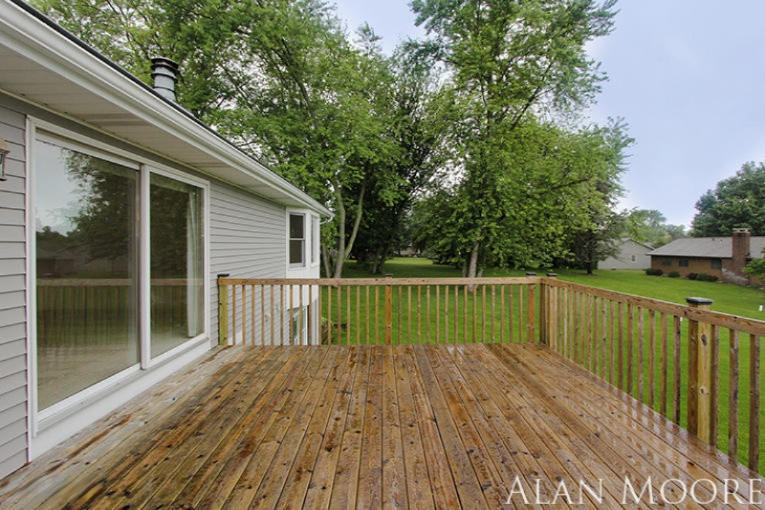 5847 Belding Road Northeast Rockford, MI 49341 - Photo 16 of 31 IMG_3387