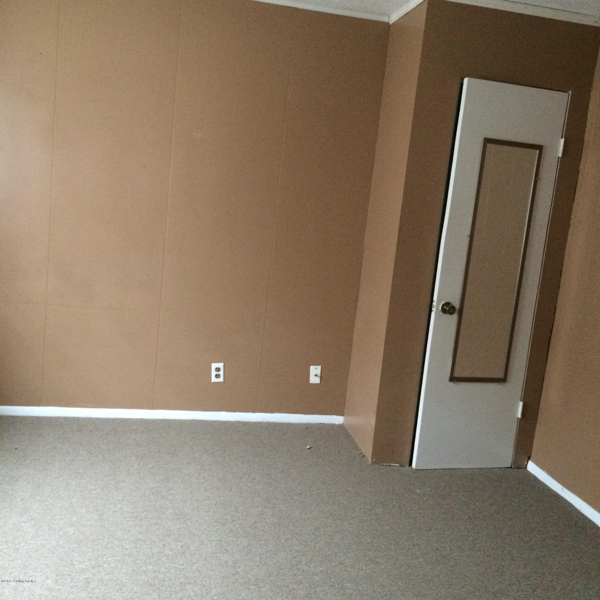 4504 Dover Road Louisville, KY 40216 - Photo 6 of 12 br1