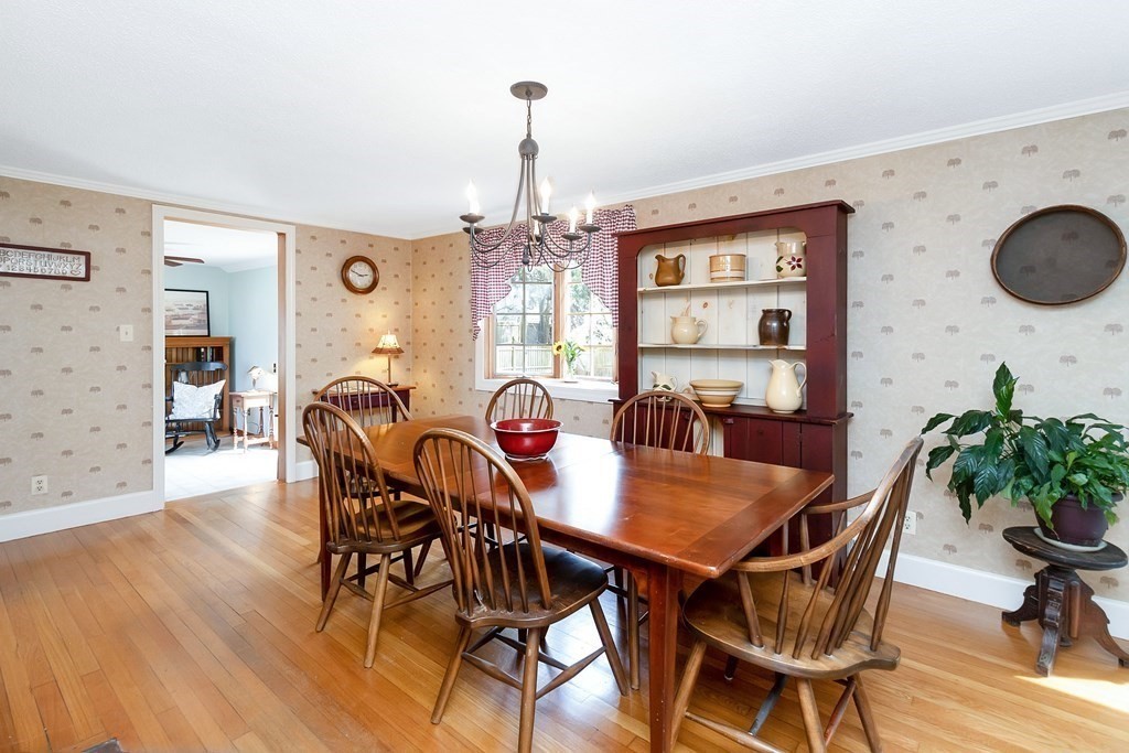 15 Maxwell Place Springfield, MA 01118 - Photo 3 of 42 Gallery Image 3