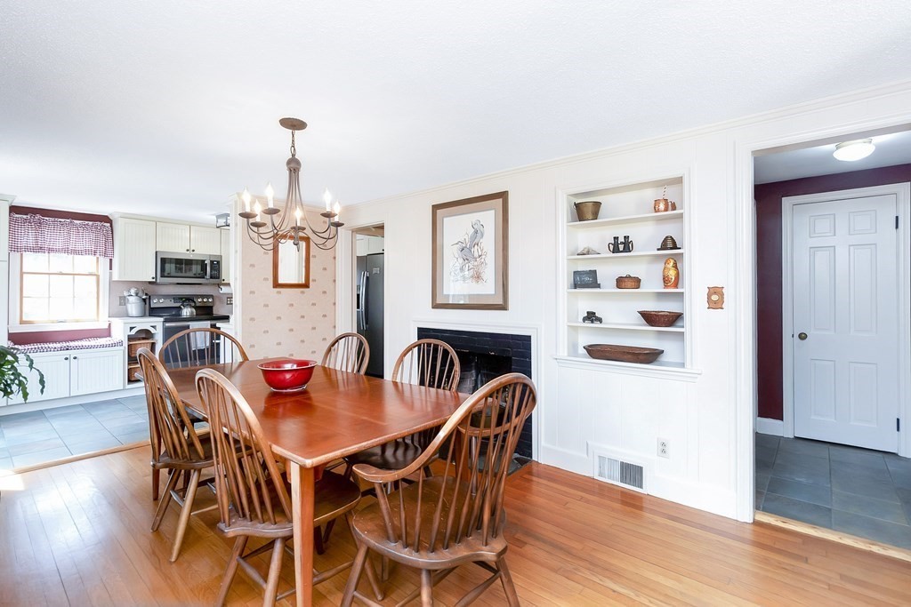 15 Maxwell Place Springfield, MA 01118 - Photo 5 of 42 Gallery Image 5