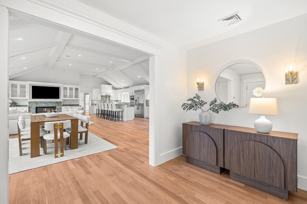 10 Viking Road Winchester, MA 01890 - Photo 5 of 41 Gallery Image 5