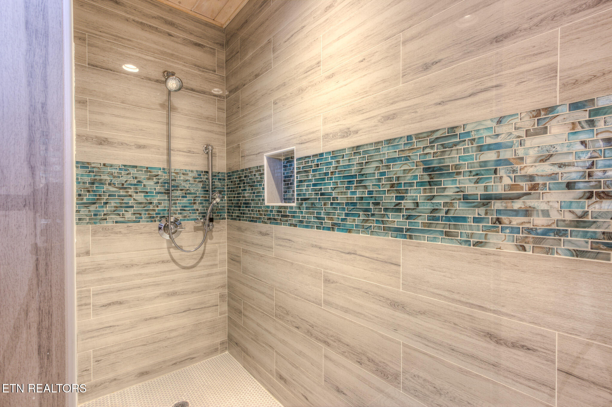 523 Hideaway Ridge Circle Sevierville, TN 37862 - Photo 15 of 55 15