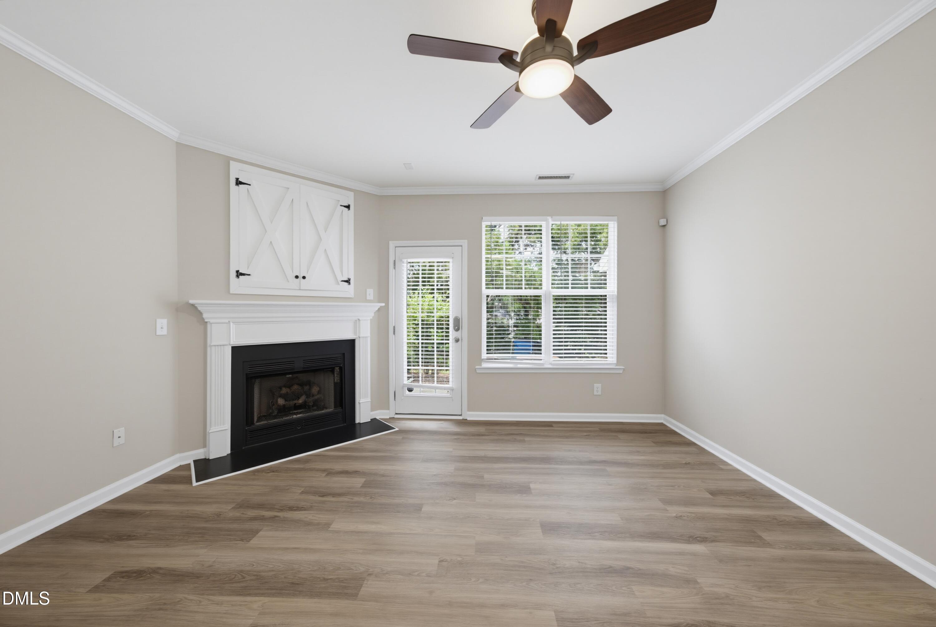 6029 History Trail Raleigh, NC 27612 - Photo 8 of 28 Living Room