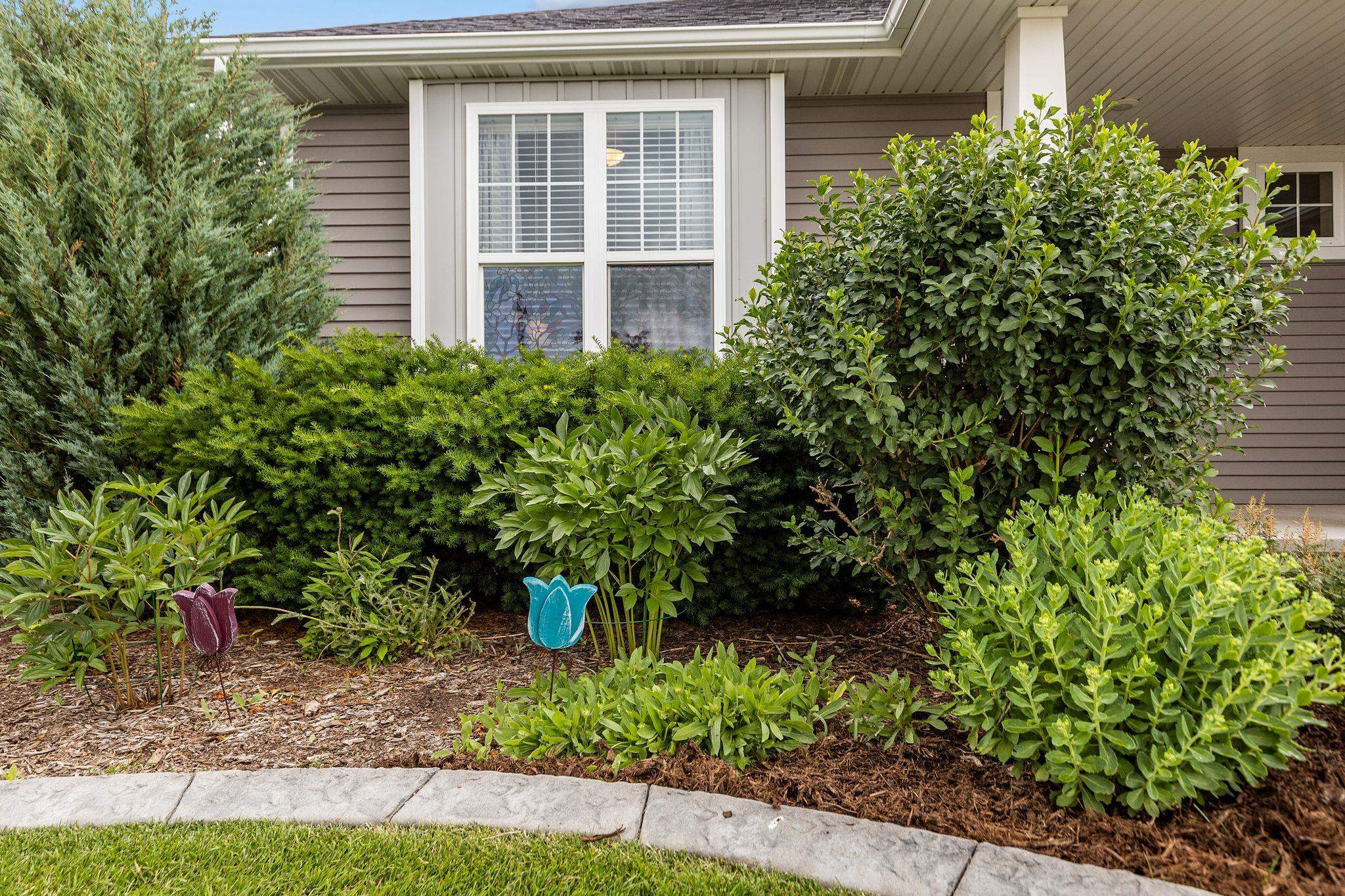 3627 Tulip Trail Appleton, WI 54913 - Photo 5 of 68