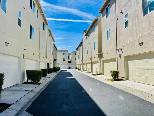 $1,280,000 | 8551 Boardwalk Way, Newark, CA 94560