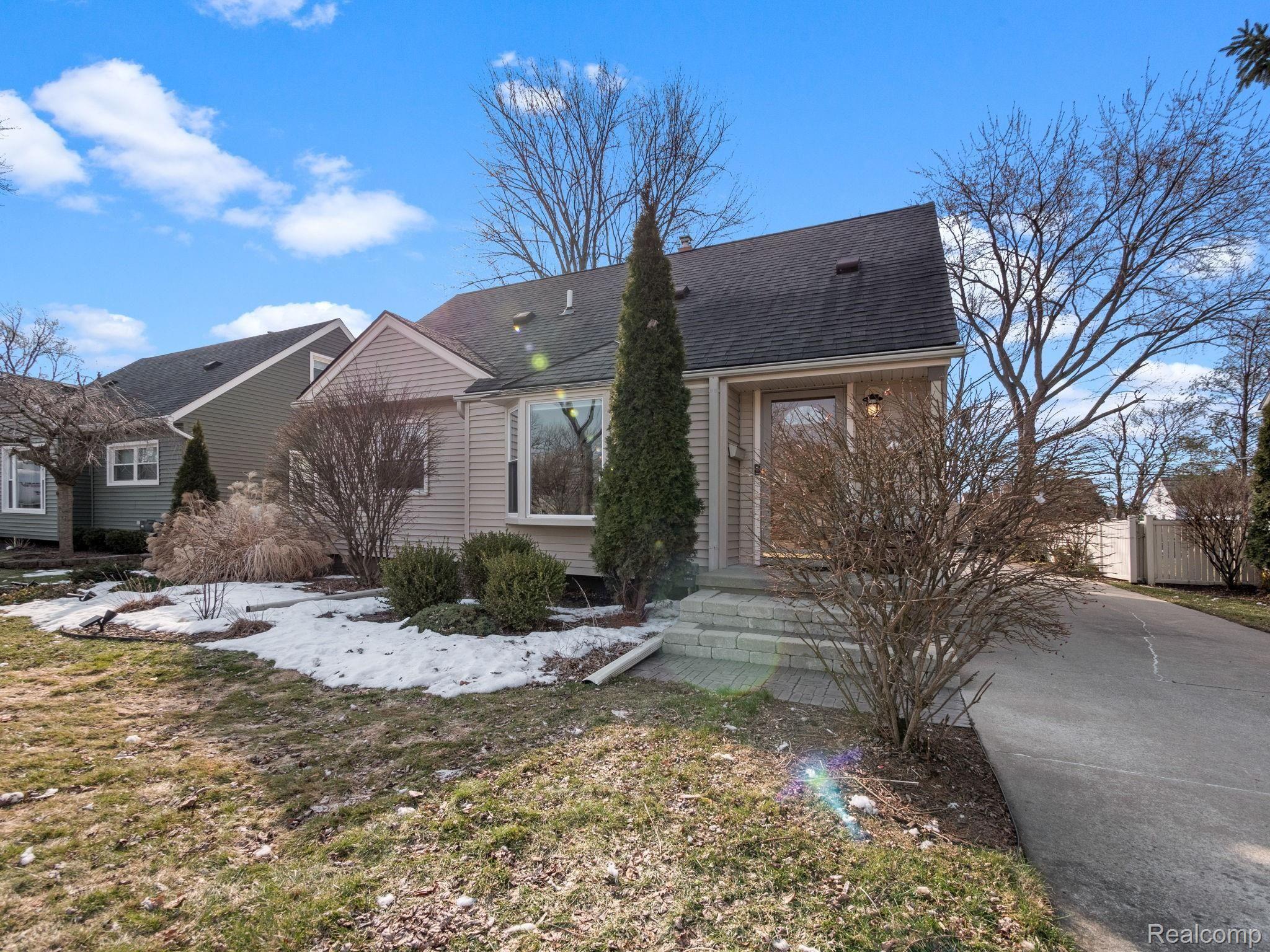 3507 Normandy Road Royal Oak, MI 48073 - Photo 2 of 43 Welcome