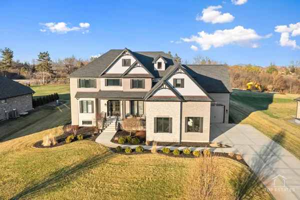 $1,250,000 | 17931 South Crystal Lake Drive, Mokena, IL 60448