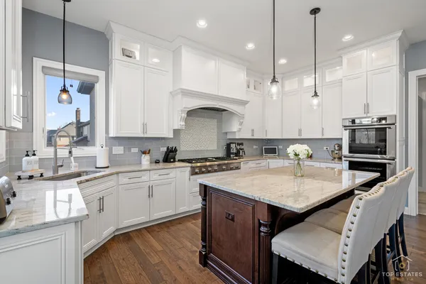 $1,250,000 | 17931 South Crystal Lake Drive, Mokena, IL 60448