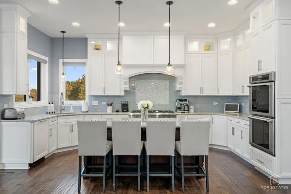 $1,250,000 | 17931 South Crystal Lake Drive, Mokena, IL 60448