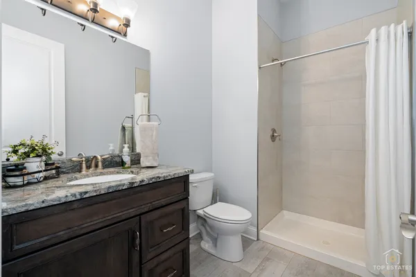 $1,250,000 | 17931 South Crystal Lake Drive, Mokena, IL 60448