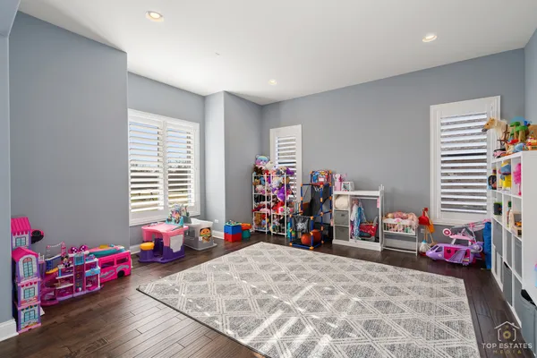 $1,250,000 | 17931 South Crystal Lake Drive, Mokena, IL 60448