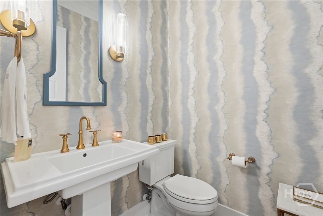 141 Bluffside Circle Savannah, GA 31406 - Photo 22 of 53 Powder room