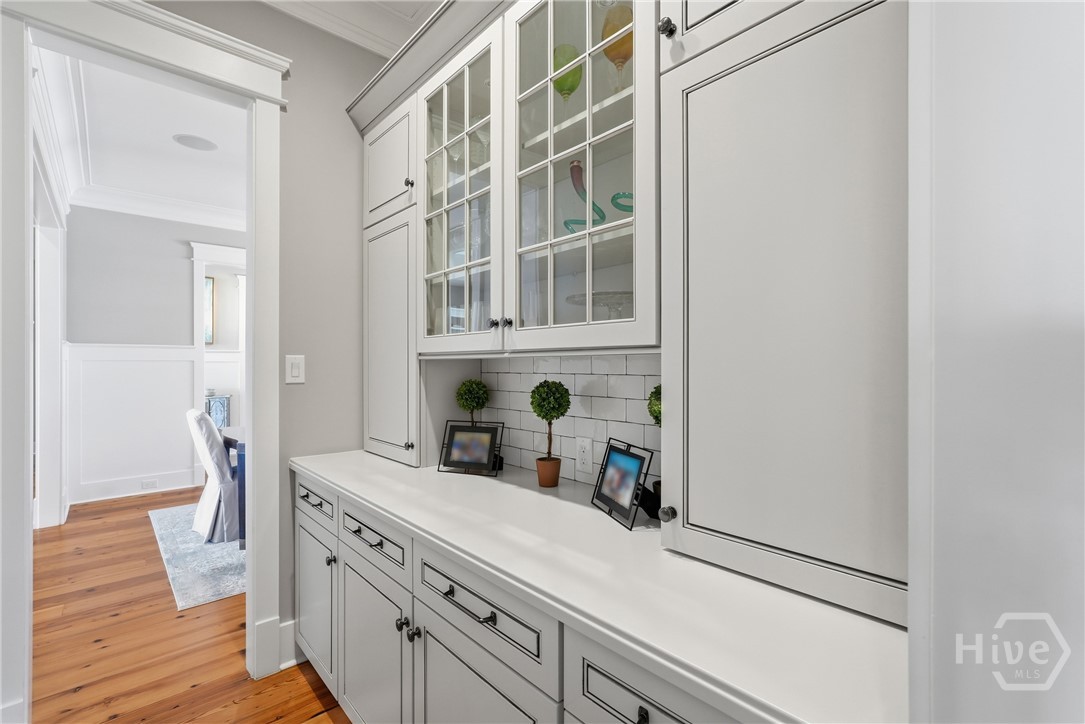 141 Bluffside Circle Savannah, GA 31406 - Photo 23 of 53 Butler's pantry