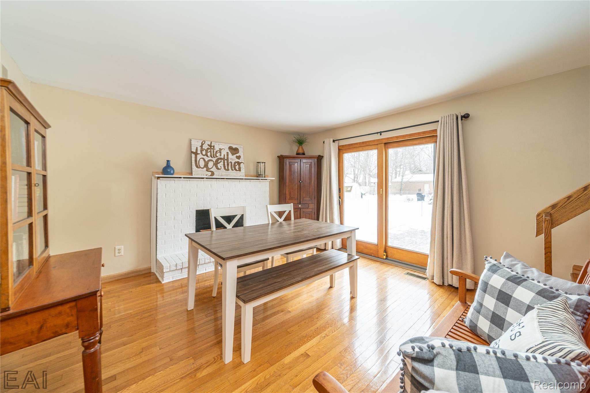 43429 Proctor Road Canton, MI 48188 - Photo 7 of 19 Family Room 1