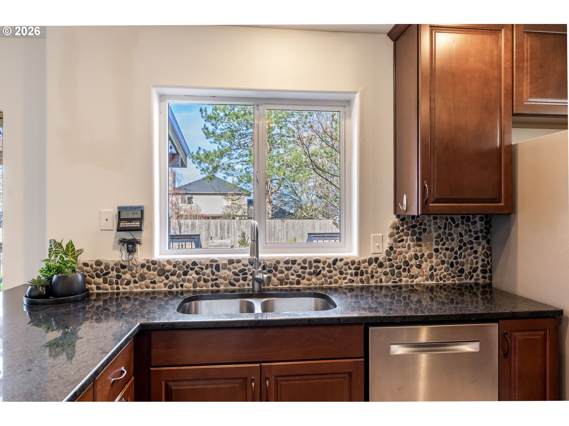 1815 Southwest Northstar Loop Troutdale, OR 97060 - Photo 13 of 45