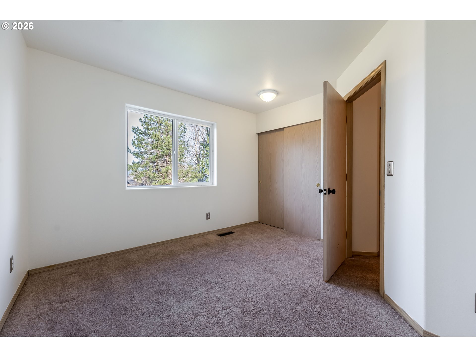 1815 Southwest Northstar Loop Troutdale, OR 97060 - Photo 25 of 45 Bedroom