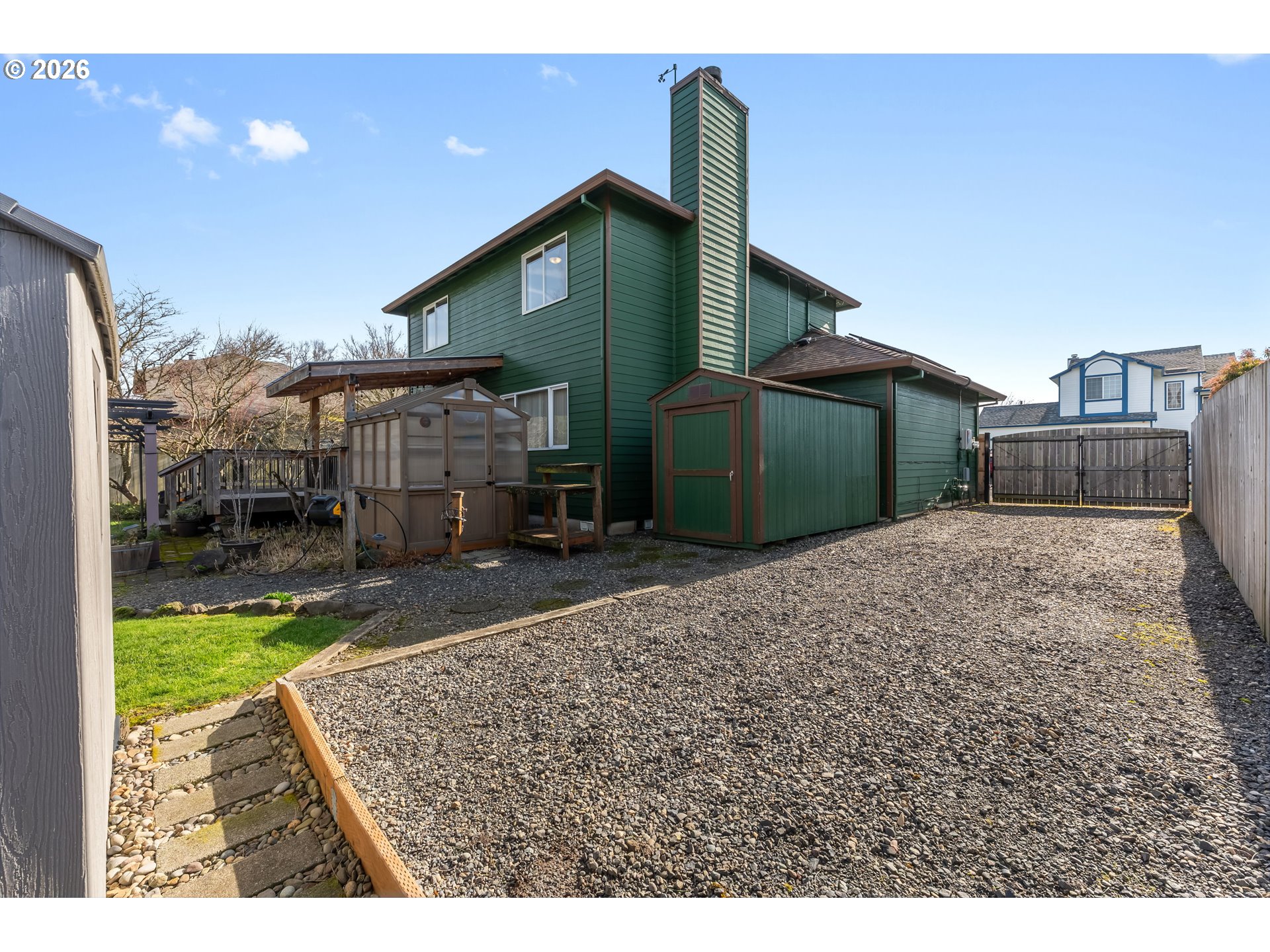 1815 Southwest Northstar Loop Troutdale, OR 97060 - Photo 38 of 45