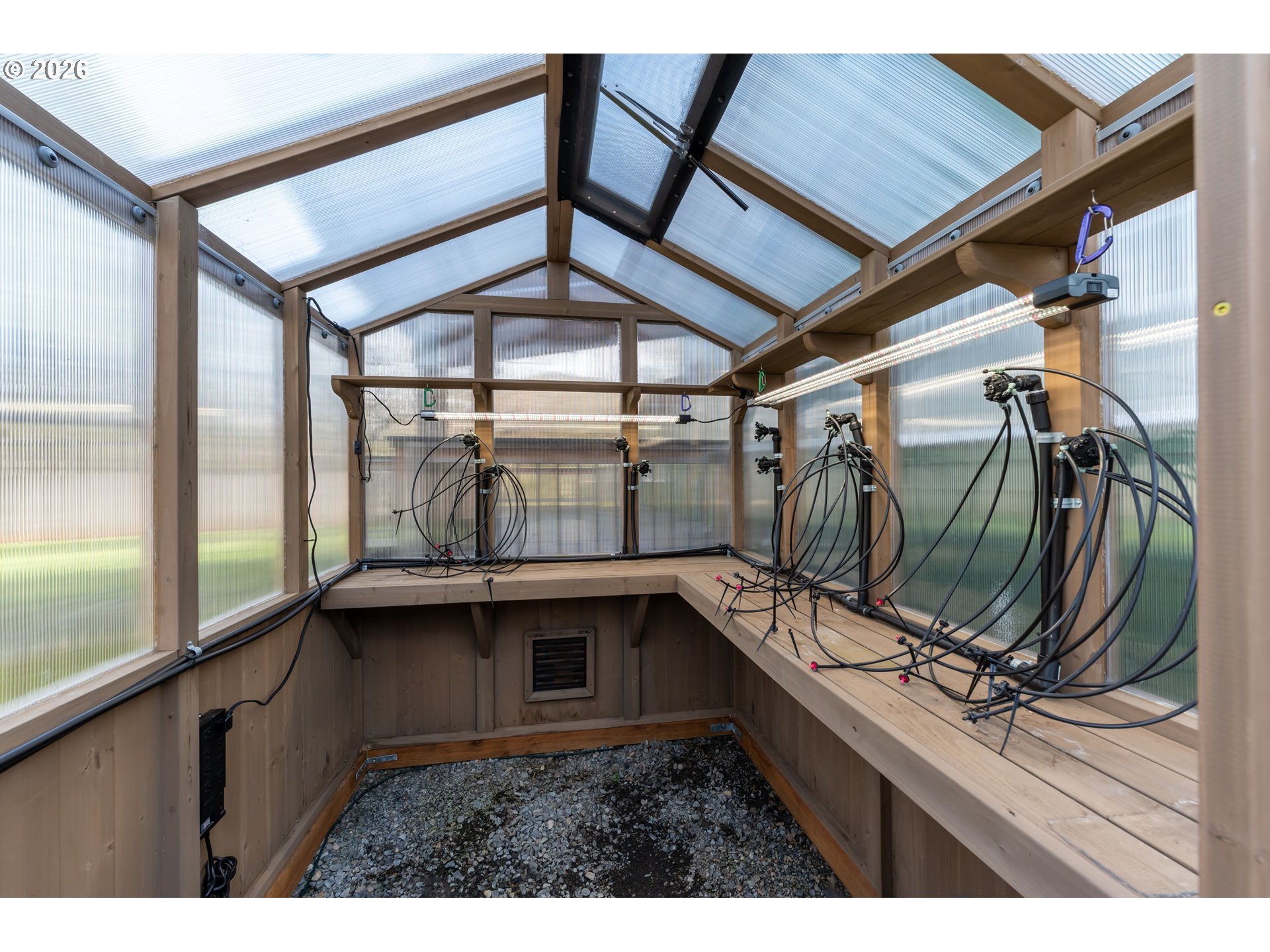 1815 Southwest Northstar Loop Troutdale, OR 97060 - Photo 39 of 45 Greenhouse