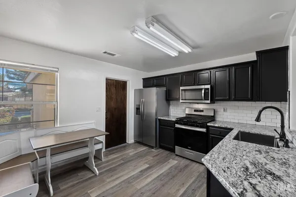 $379,900 | Undisclosed Address, Bakersfield, CA 93312