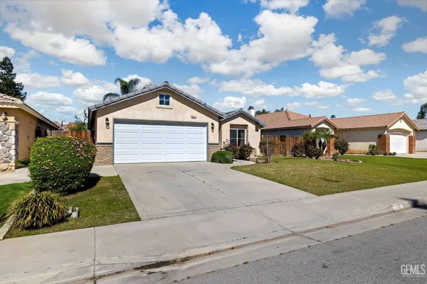 $379,900 | Undisclosed Address, Bakersfield, CA 93312