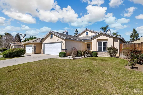 $379,900 | Undisclosed Address, Bakersfield, CA 93312