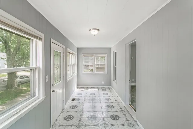 $284,700 | 705 Nicholson Street, Joliet, IL 60435