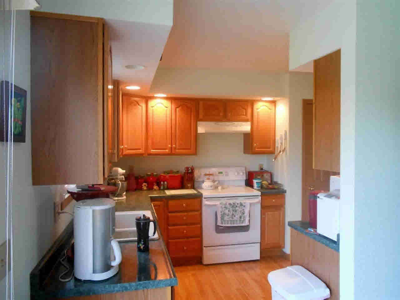 529 West Liberty Street Butler, IN 46721 - Photo 12 of 29