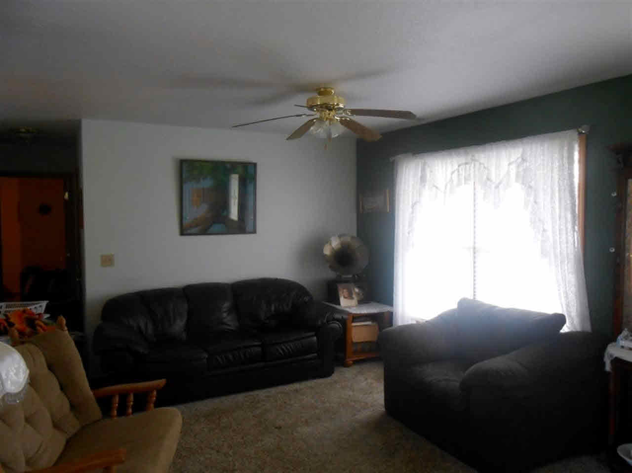529 West Liberty Street Butler, IN 46721 - Photo 15 of 29