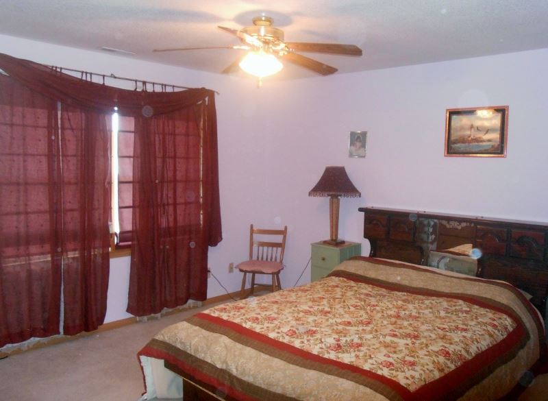 529 West Liberty Street Butler, IN 46721 - Photo 23 of 29