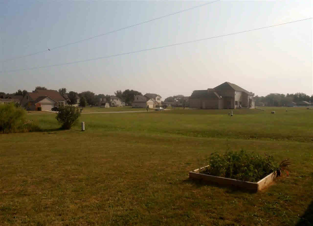 529 West Liberty Street Butler, IN 46721 - Photo 5 of 29