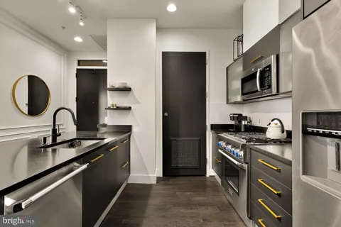 $599,999 | 12025 New Dominion Parkway, Unit 124, Reston, VA 20190