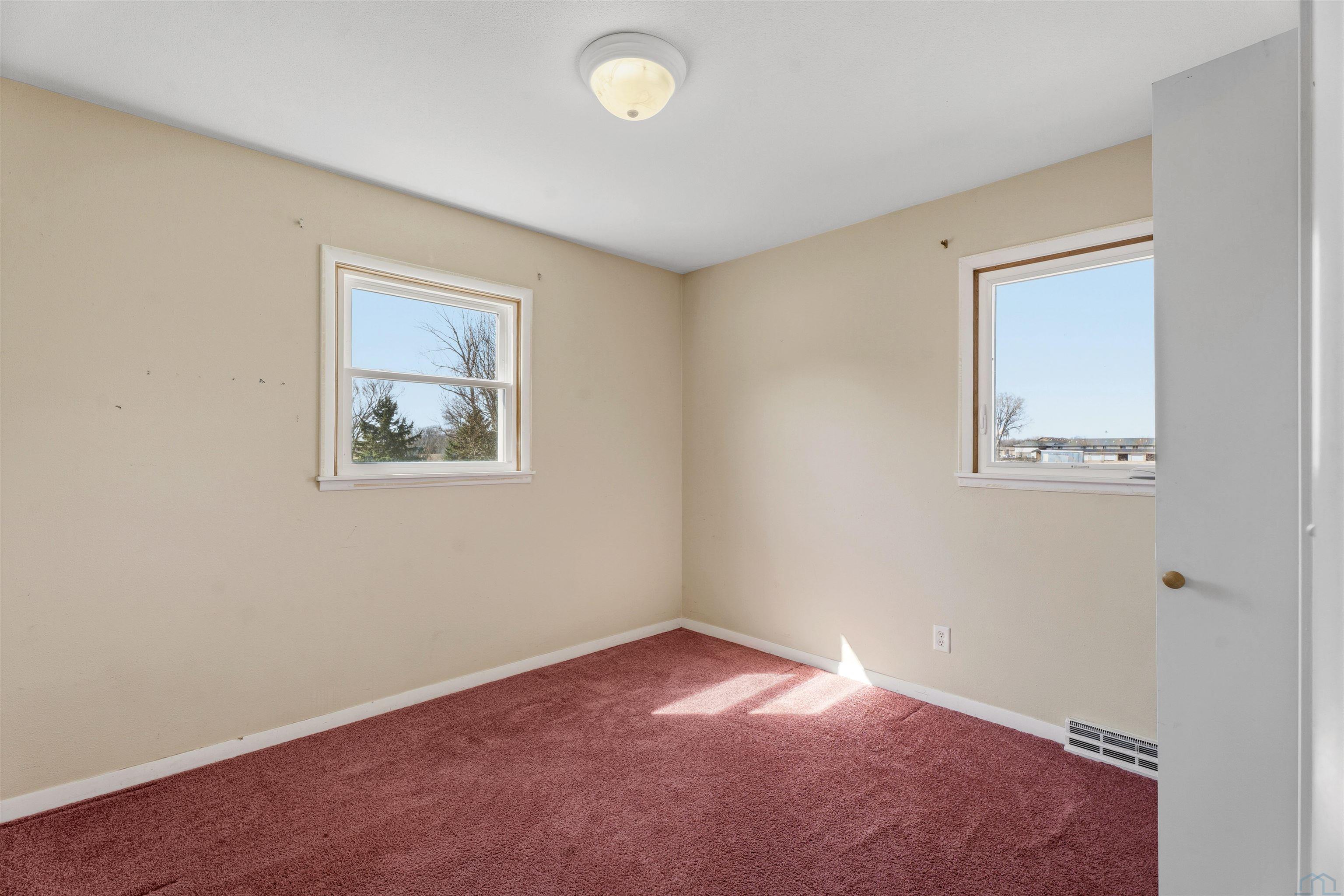 406 North Crawford Road Vermillion, SD 57069 - Photo 46 of 50 Gallery Image 46