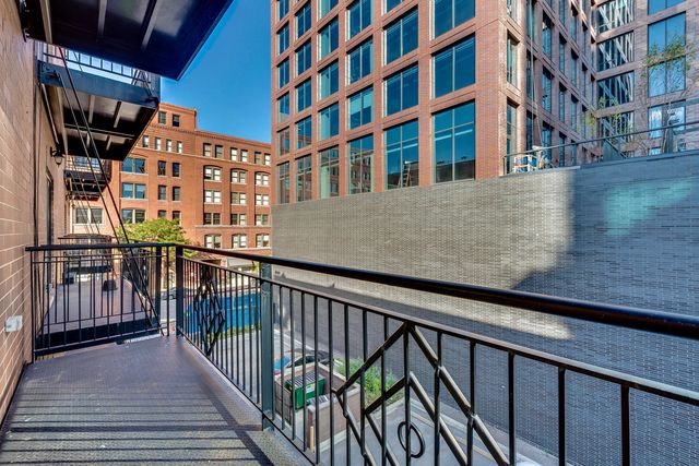 $790,000 | 33 North Morgan Street, Unit 3, Chicago, IL 60607