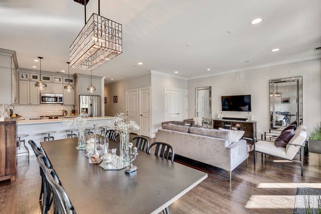 $790,000 | 33 North Morgan Street, Unit 3, Chicago, IL 60607