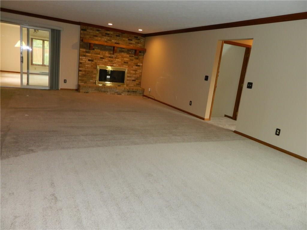 1935 West Mile Road Springfield, OH 45503 - Photo 5 of 38