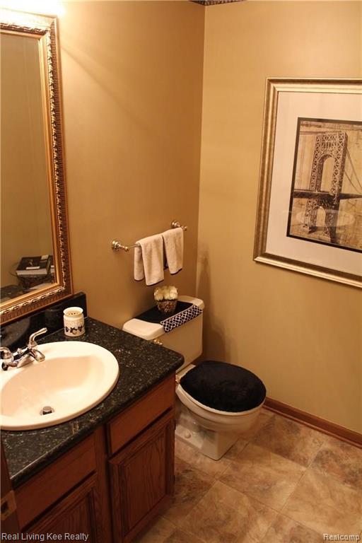 1668 Treeside Drive Rochester Hills, MI 48307 - Photo 11 of 25