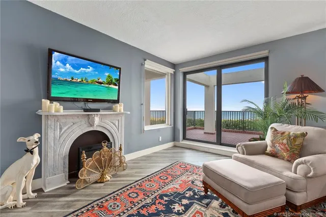 $799,000 | 4751 Northeast Ocean Boulevard, Unit 10, Stuart, FL 34996