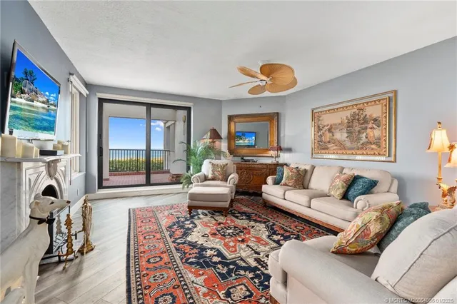 $799,000 | 4751 Northeast Ocean Boulevard, Unit 10, Stuart, FL 34996