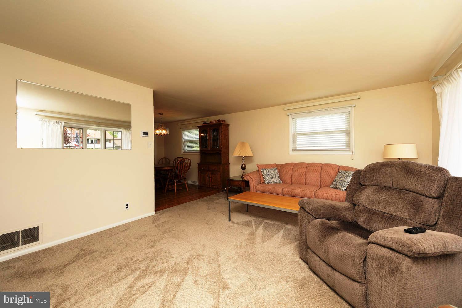 1434 Doris Road Abington, PA 19001 - Photo 5 of 29 Gallery Image 5
