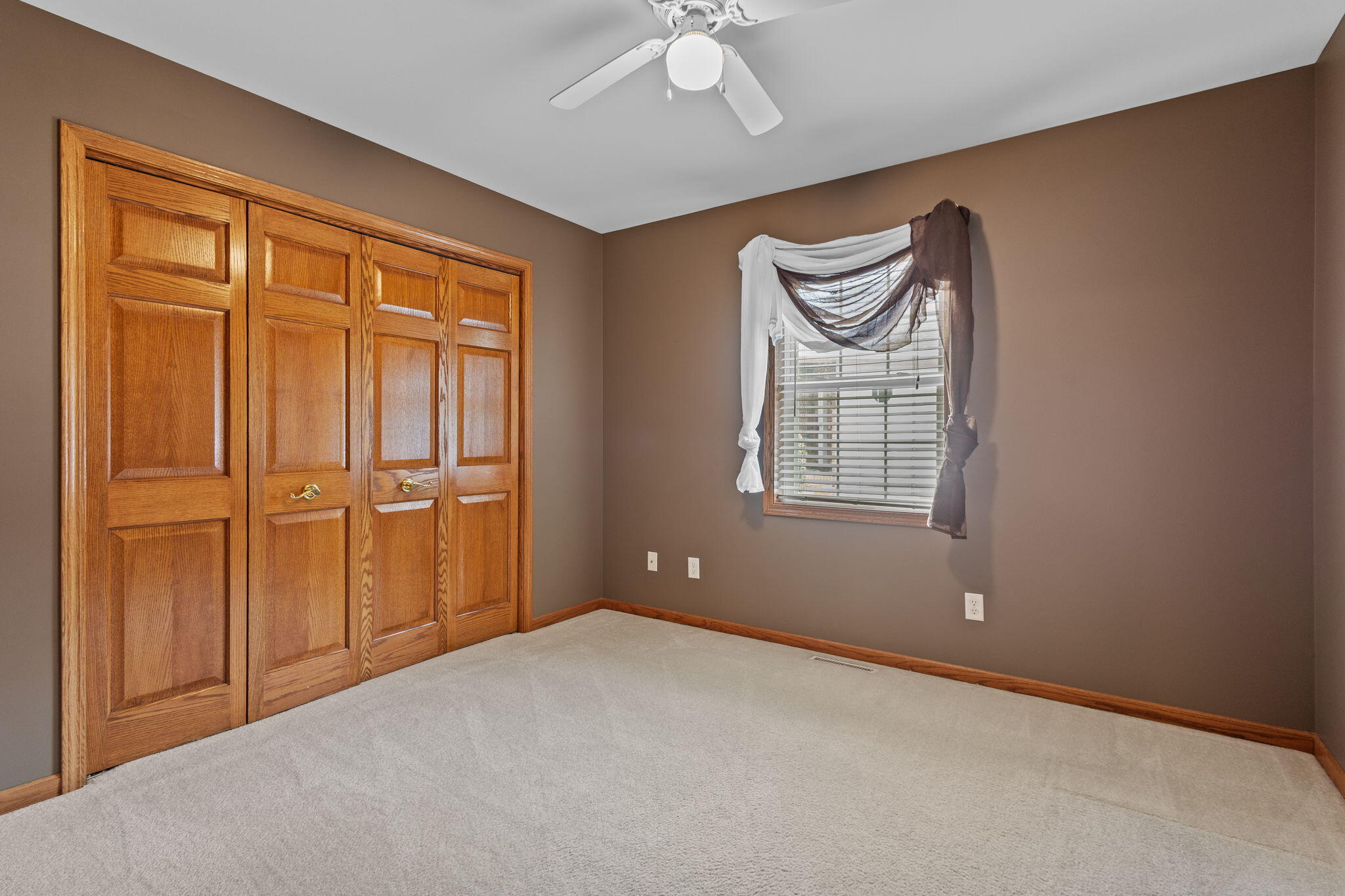 1720 Ravin Nest Court Crown Point, IN 46307 - Photo 12 of 18 2048x1365