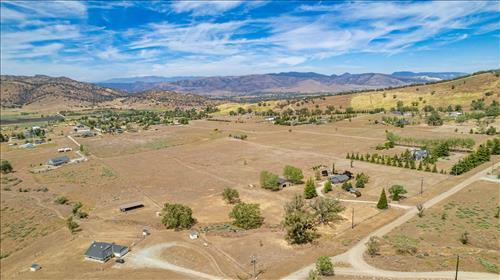 Creekside Tehachapi, CA 93561 - Photo 1 of 20 resized-2i2uh498