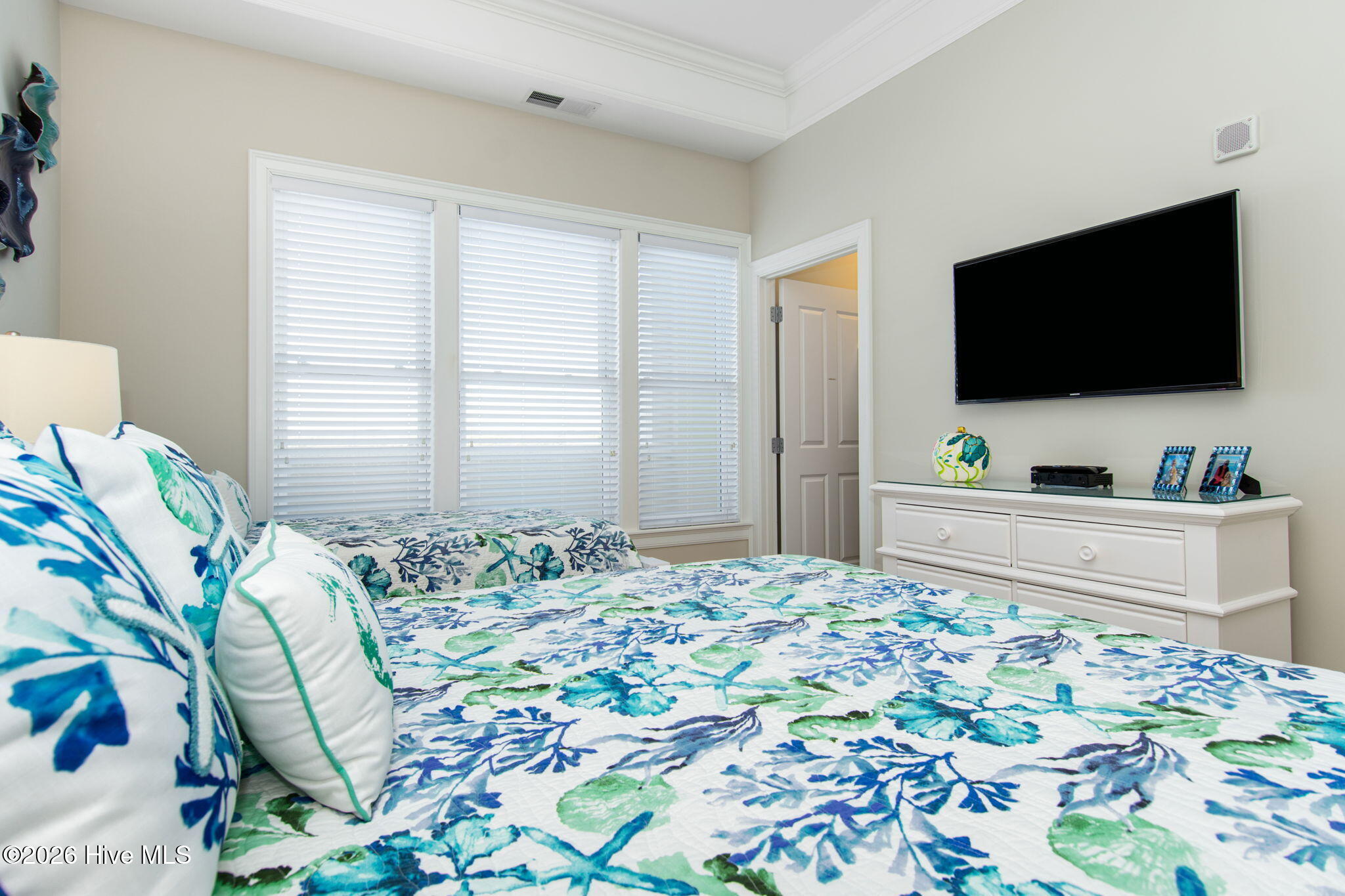 1435 Salter Path Road, Unit I1 Indian Beach, NC 28512 - Photo 27 of 63 Bedroom 2