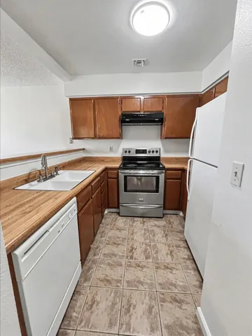 $115,000 | 1151 South Chestnut Avenue, Unit 243, Fresno, CA 93702