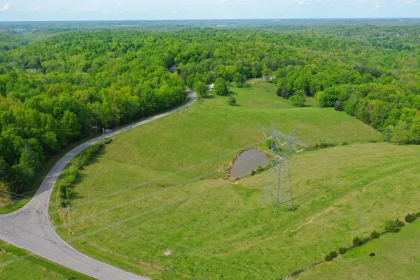 $650,000 | 3915 Oak Ridge Road, Palmyra, TN 37142