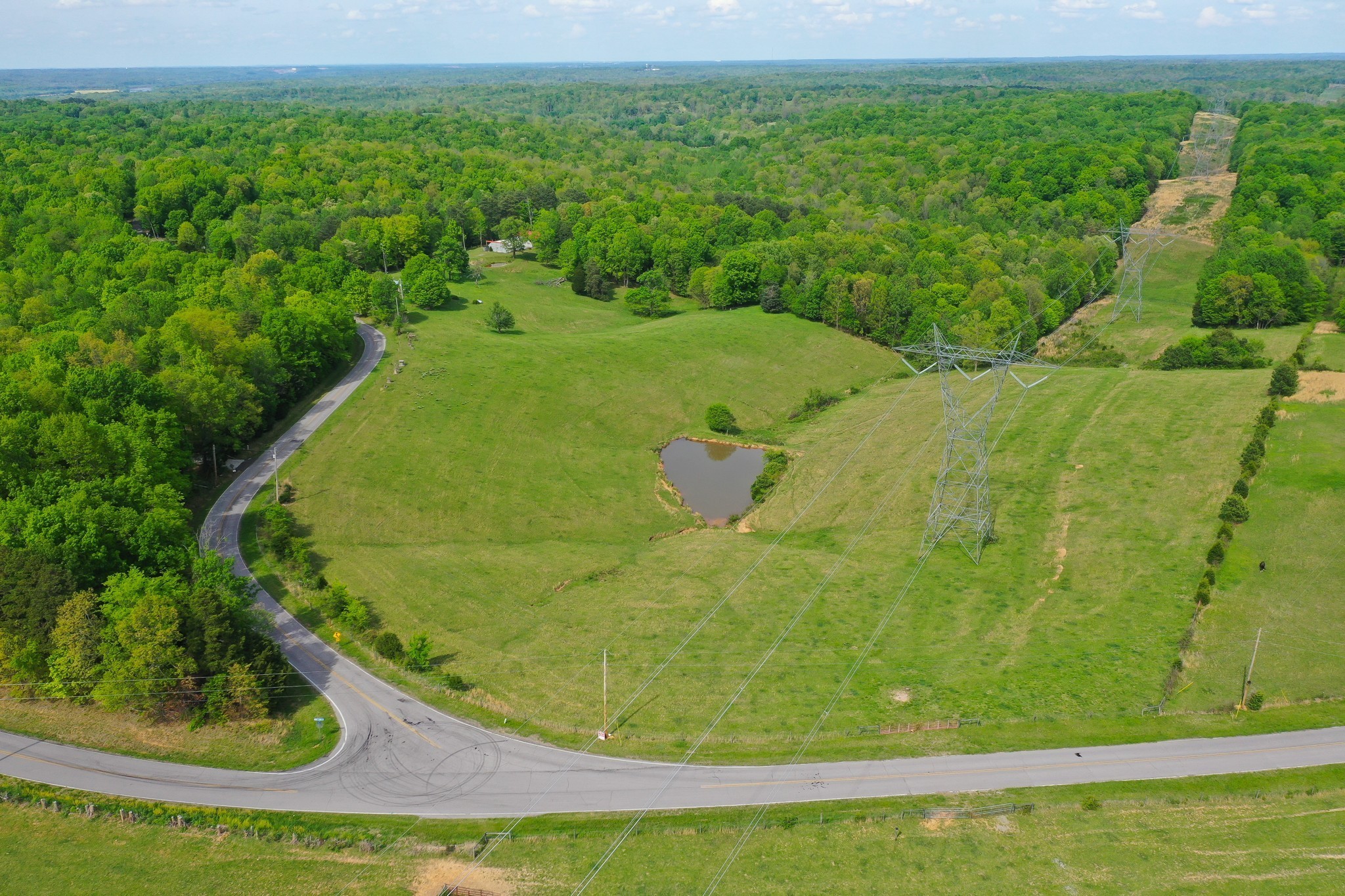 3915 Oak Ridge Road Palmyra, TN 37142 - Photo 36 of 61 a view of a swimming pool