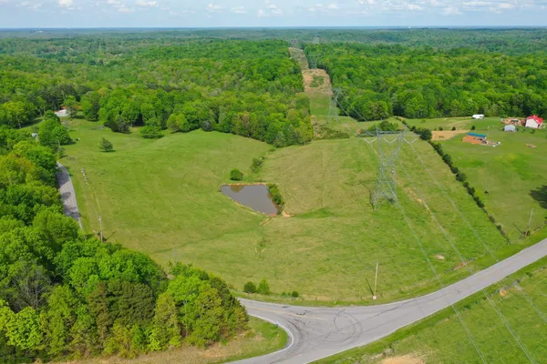 $650,000 | 3915 Oak Ridge Road, Palmyra, TN 37142