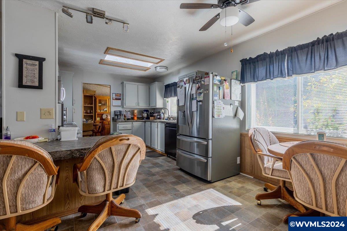 1602 Northeast Riverside Drive, Unit 32 McMinnville, OR 97128 - Photo 17 of 46