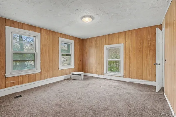 $325,000 | 133 Hawley Street, Lockport City, NY 14094