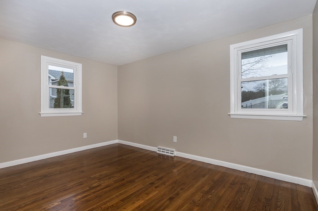 53 Roundtop Road Framingham, MA 01701 - Photo 13 of 24 Gallery Image 13